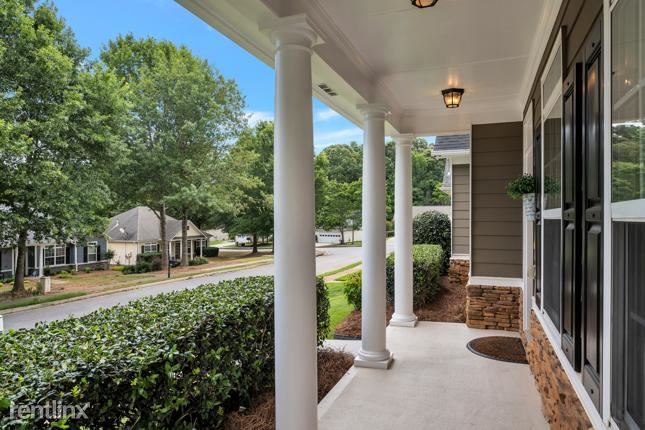 Building Photo - 4 br, 2 bath House - 10 i Medallion Park