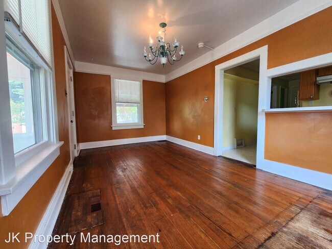 Building Photo - 1 br, 1 bath House - 111 27th Street S