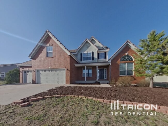Building Photo - 1605 Bowstring Rd