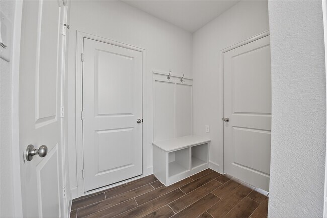 Foto del edificio - 27206 Butterfly Mint Ln