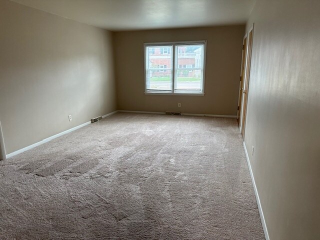 Living Room.2 - 1118 E Washington St