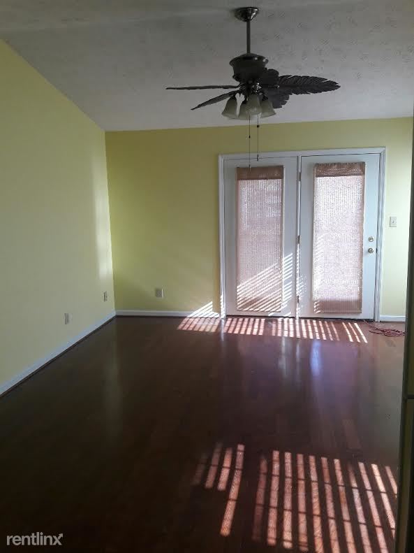 Foto del edificio - 216 Waterdown Dr