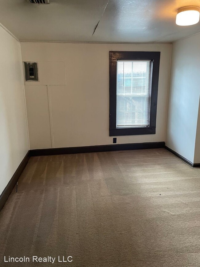 Building Photo - 2 br, 1 bath House - 304 Blitch St