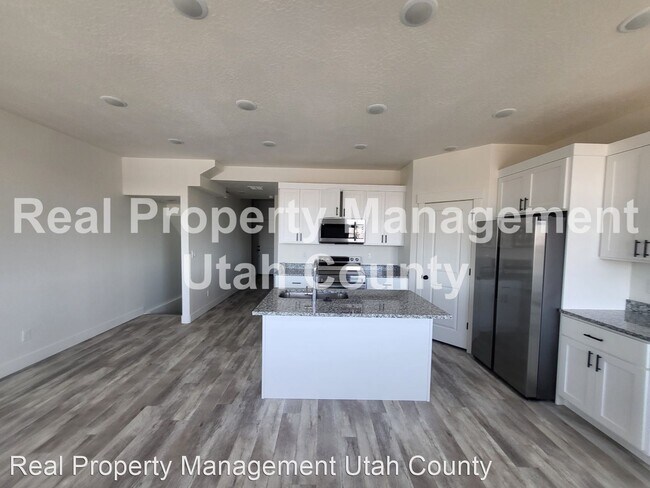 Foto del edificio - 4 br, 3.5 bath House - 1018 E 1300 S