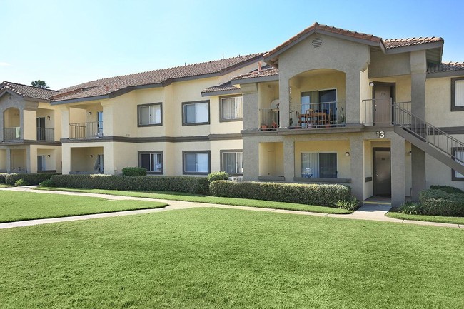 Covina Bonita Apartments