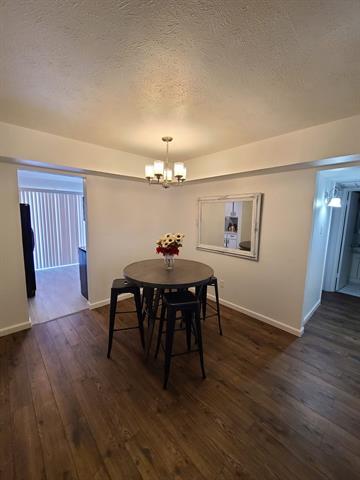 Foto del edificio - 8065 Meadow Rd