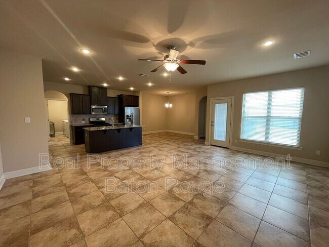 Building Photo - 7873 W Pelican Lks Ave