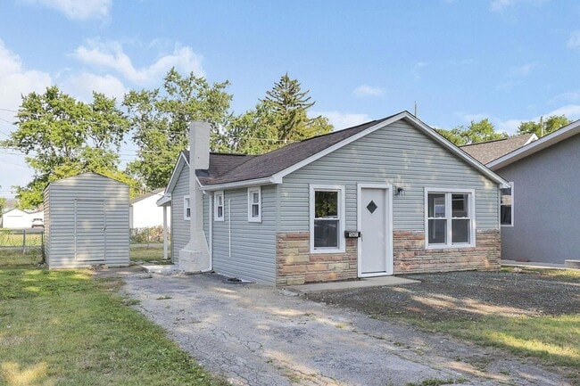 Building Photo - 561 Erickson Ave