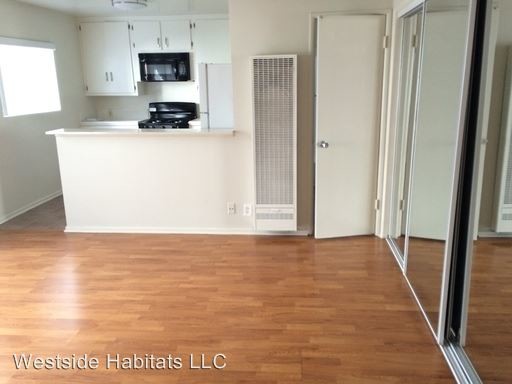 Building Photo - 15286 Sutton St