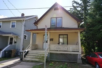 Building Photo - 729 Clark Ct