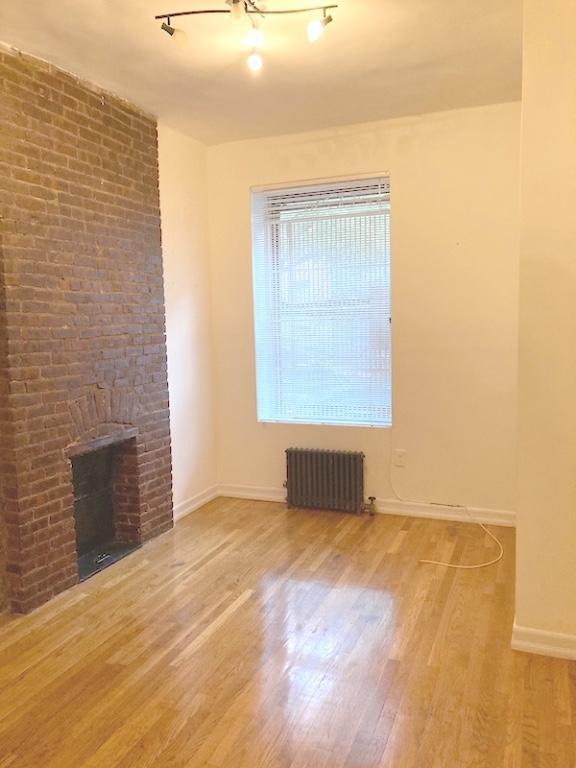 Foto principal - 1 bedroom in NEW YORK NY 10011