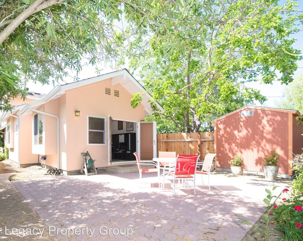 Primary Photo - 745 Barron Ave