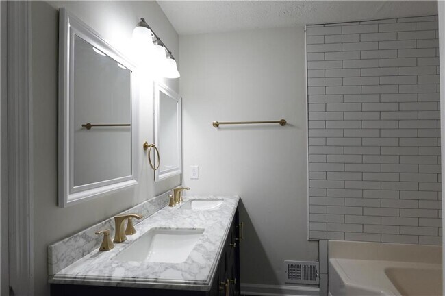 Foto del edificio - 4870 Wade Valley Way