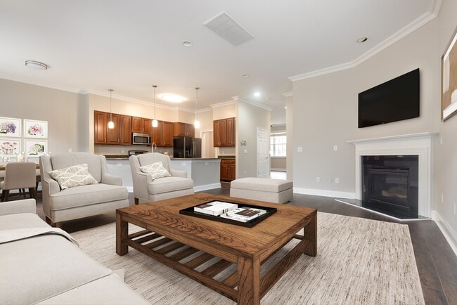 Building Photo - Sterling Manor