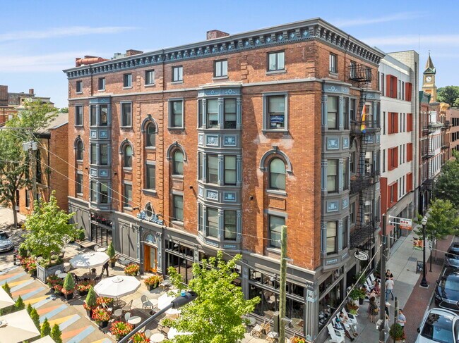 Building Photo - 1501 Vine St