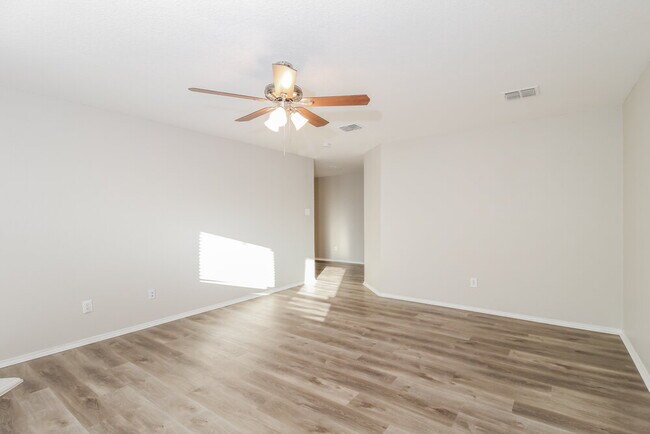 Building Photo - 100 Ringneck Dr
