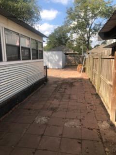 Building Photo - 308 E Main St