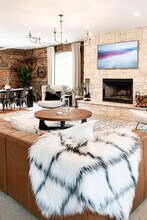 Building Photo - 8442 E McNelly Rd