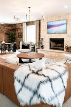 Building Photo - 8442 E McNelly Rd