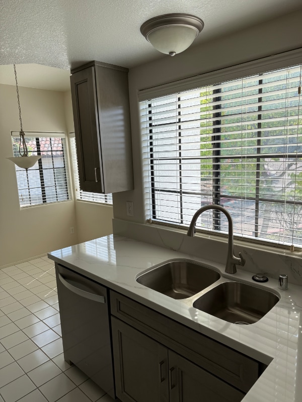 Building Photo - 16430 Avenida Venusto