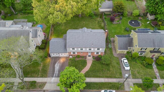 Building Photo - 205 Osborn Ave