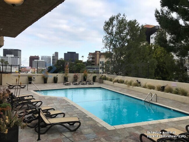 Foto del edificio - 10982 Roebling Ave