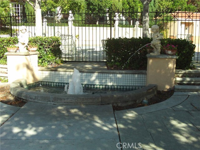 Foto del edificio - 5 Crivelli Aisle