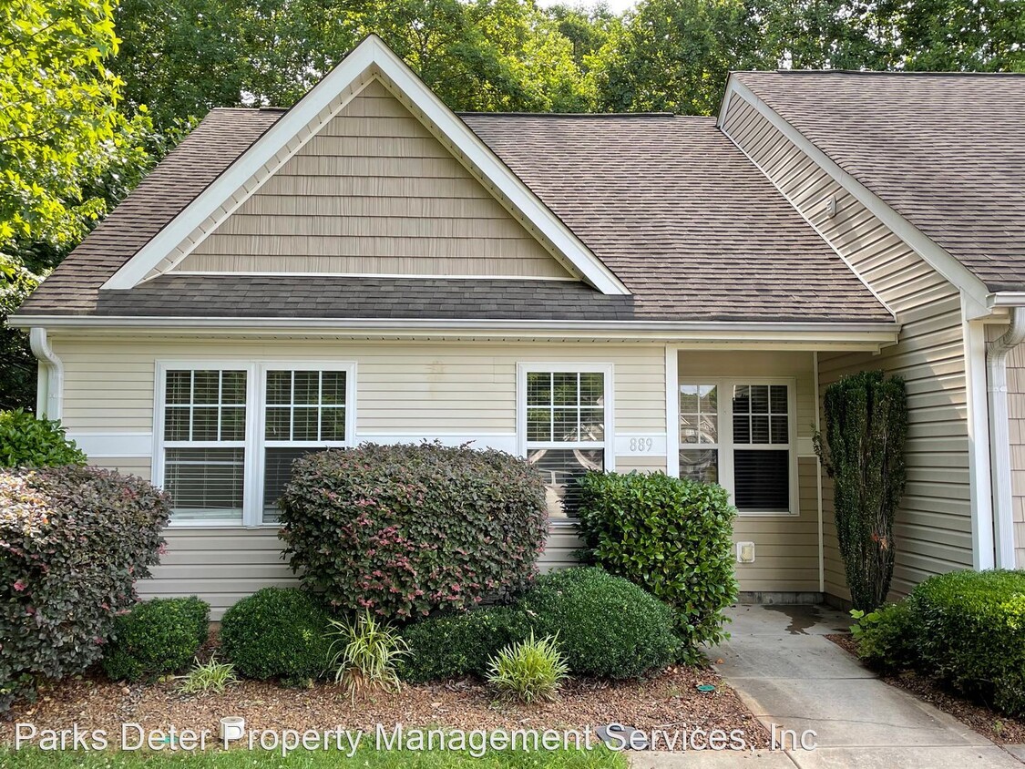 Foto principal - 3 br, 2 bath House - 889 Valiant Drive