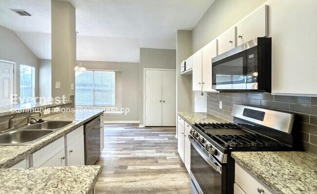Foto del edificio - 9926 Goldenglade Dr