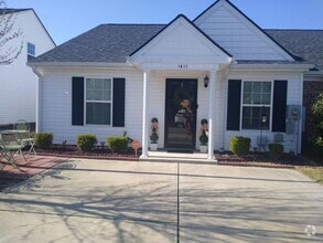 Building Photo - 1811 Lauren Ln