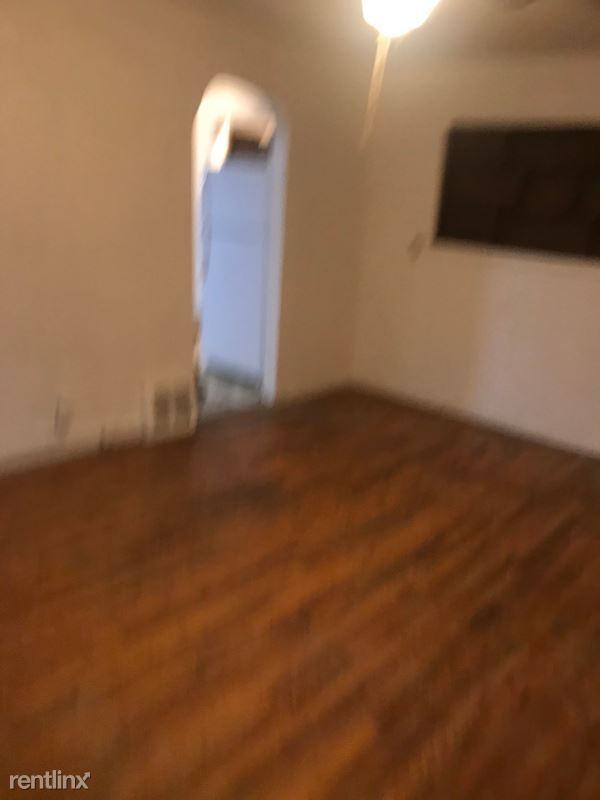 Building Photo - 3 br, 1 bath House - 3019 Thatcher Ave