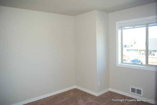 Building Photo - 2007 Aaron Dr