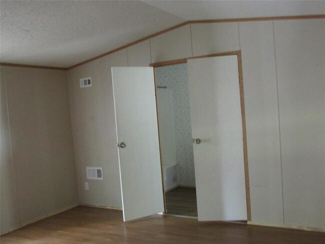 Building Photo - 9517 Cedar Ridge Ct
