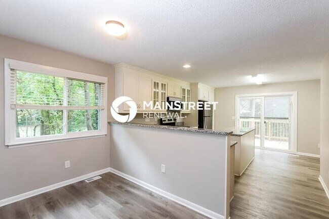 Foto del edificio - 3 Bedroom Pet-Friendly Home in CHARLOTTE, NC with Main Street Renewal