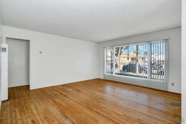 Foto del edificio - 4518 52nd St