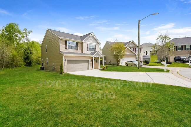 Building Photo - 1912 Harvick Ct