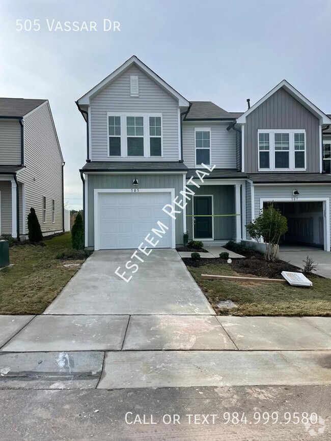 Building Photo - 505 Vassar Dr