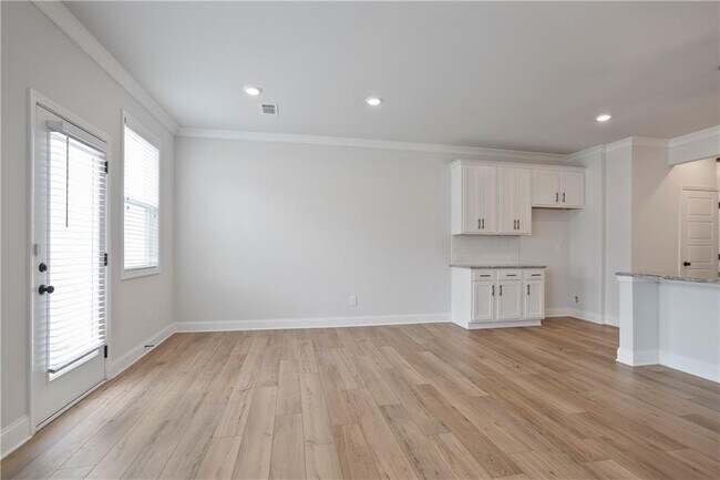 Building Photo - 4644 Cypress Pk Dr