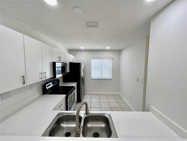 Building Photo - 14156 SW 179th Terrace
