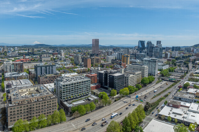 Primely Positioned by Downtown Portland - The Edge Lofts