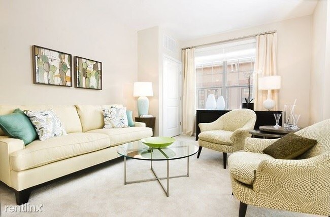 Foto del edificio - 2300 Woodland Crossing Dr