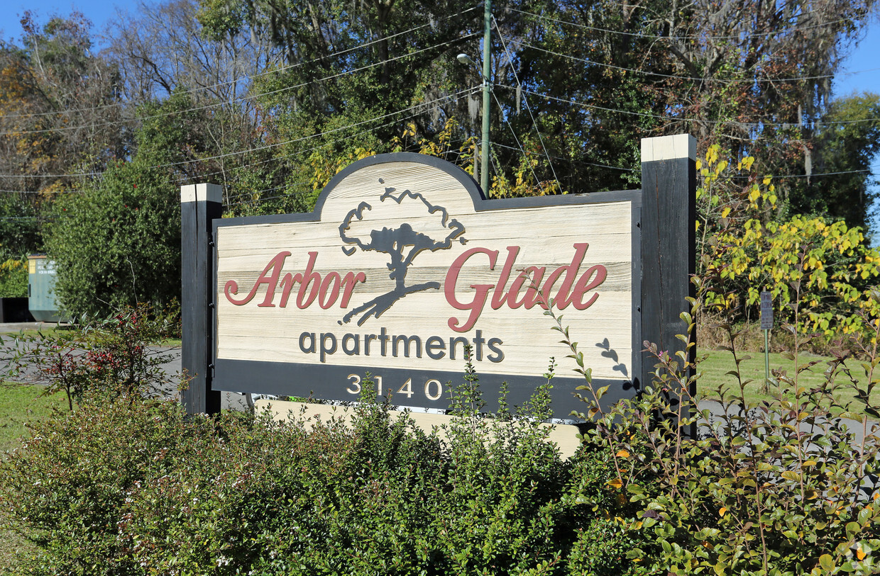 Foto del edificio - Arbor Glade Apartments