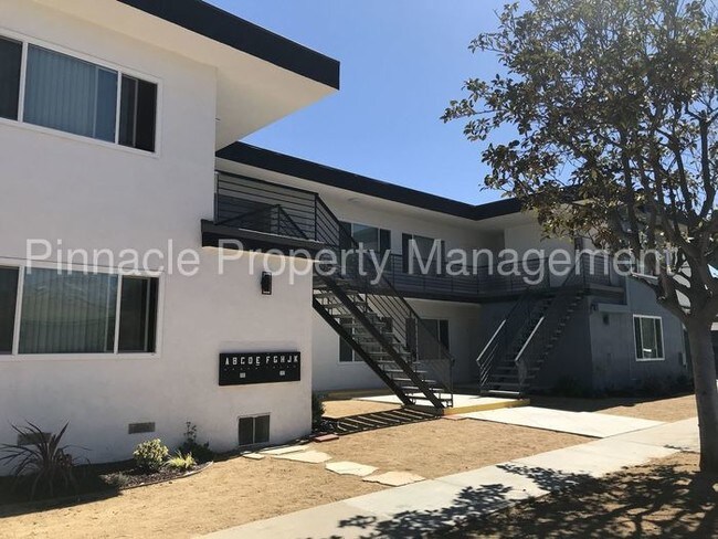 Building Photo - 4954 W 119th St