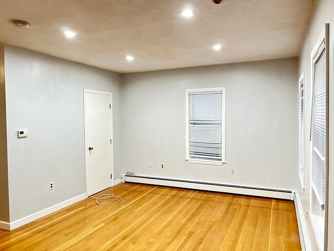 Foto del edificio - 318 Granite St