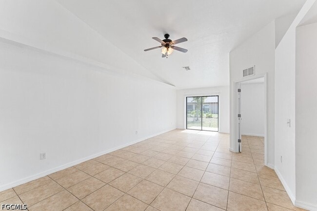 Foto del edificio - 1054 SE 10th St