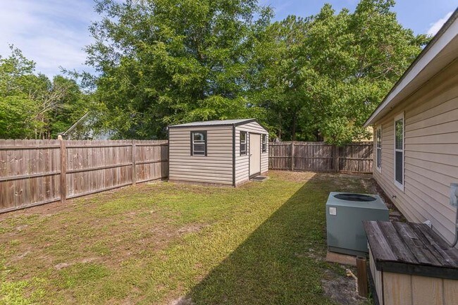 Foto del edificio - 503 Loggerhead Ln