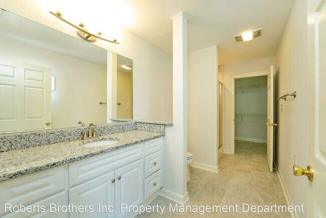 Building Photo - 3 br, 2.5 bath House - 6210 Battles Rd.