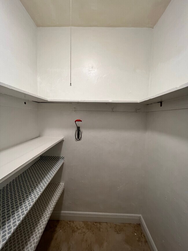 Foto del edificio - 1141 Meridian Ave