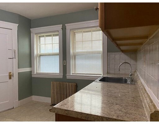 Foto del edificio - 84 River St