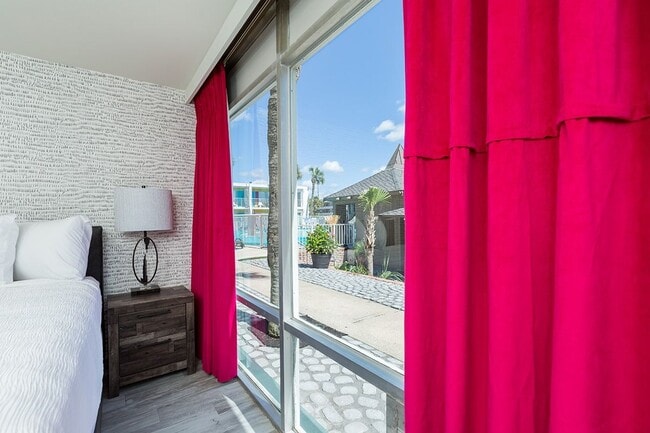 Foto del edificio - The Edge Apartments